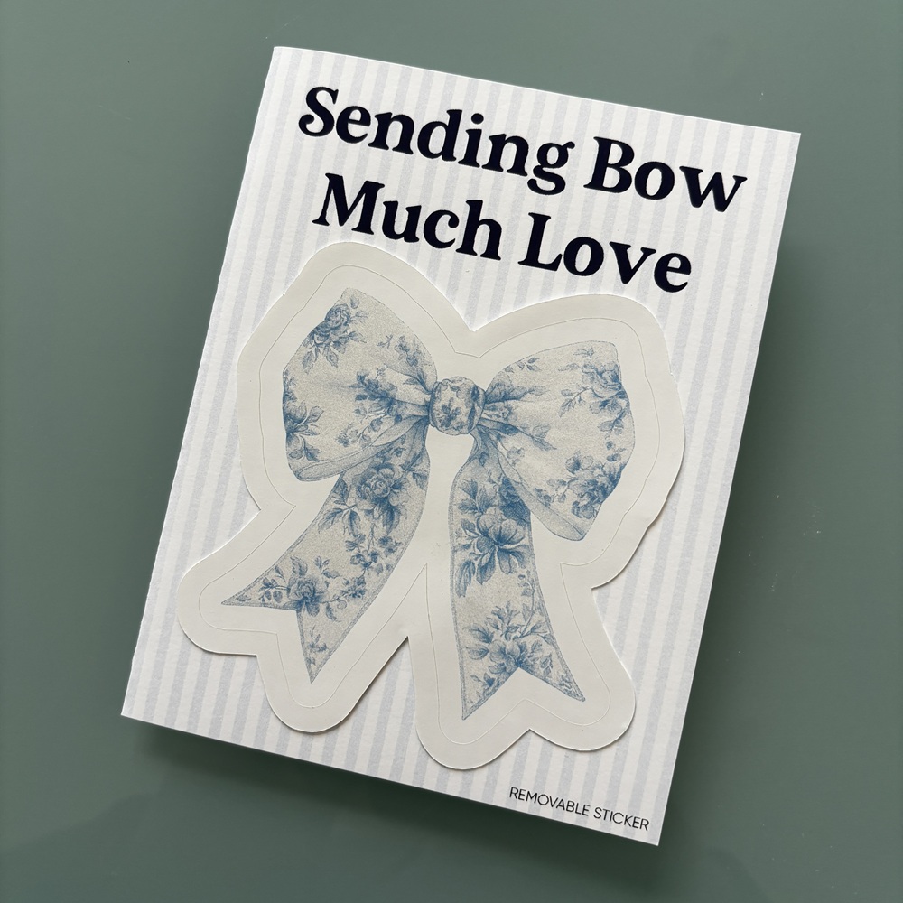 STICKER FOLDED NOTECARD-BLUE TOILE BOW